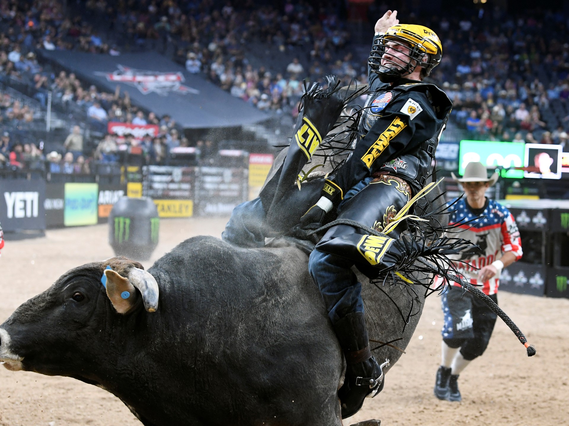 Jess Lockwood rides Royal Flush