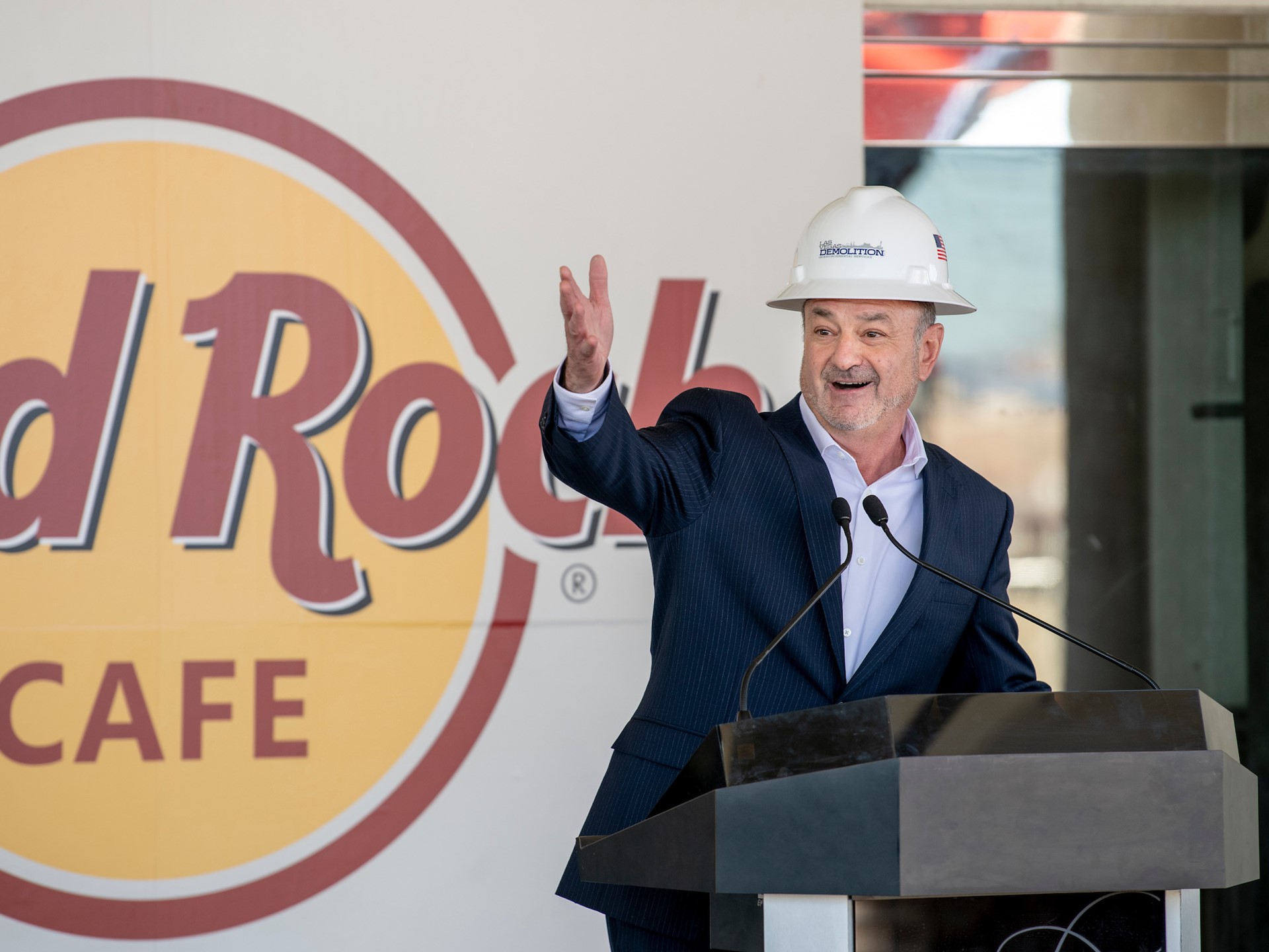 Richard “Boz” Bosworth welcomes guests