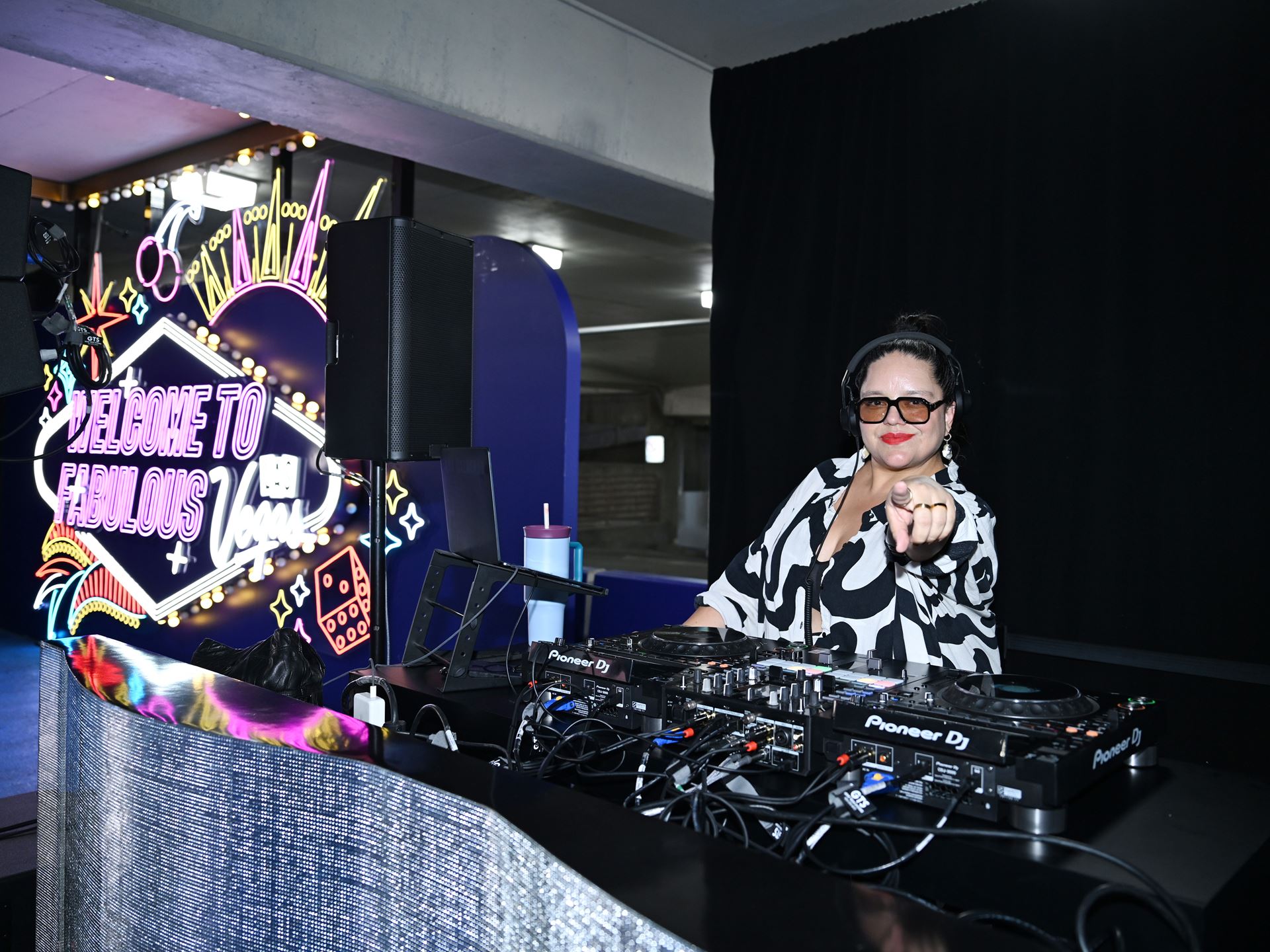 DJ at Fabulous Pickups