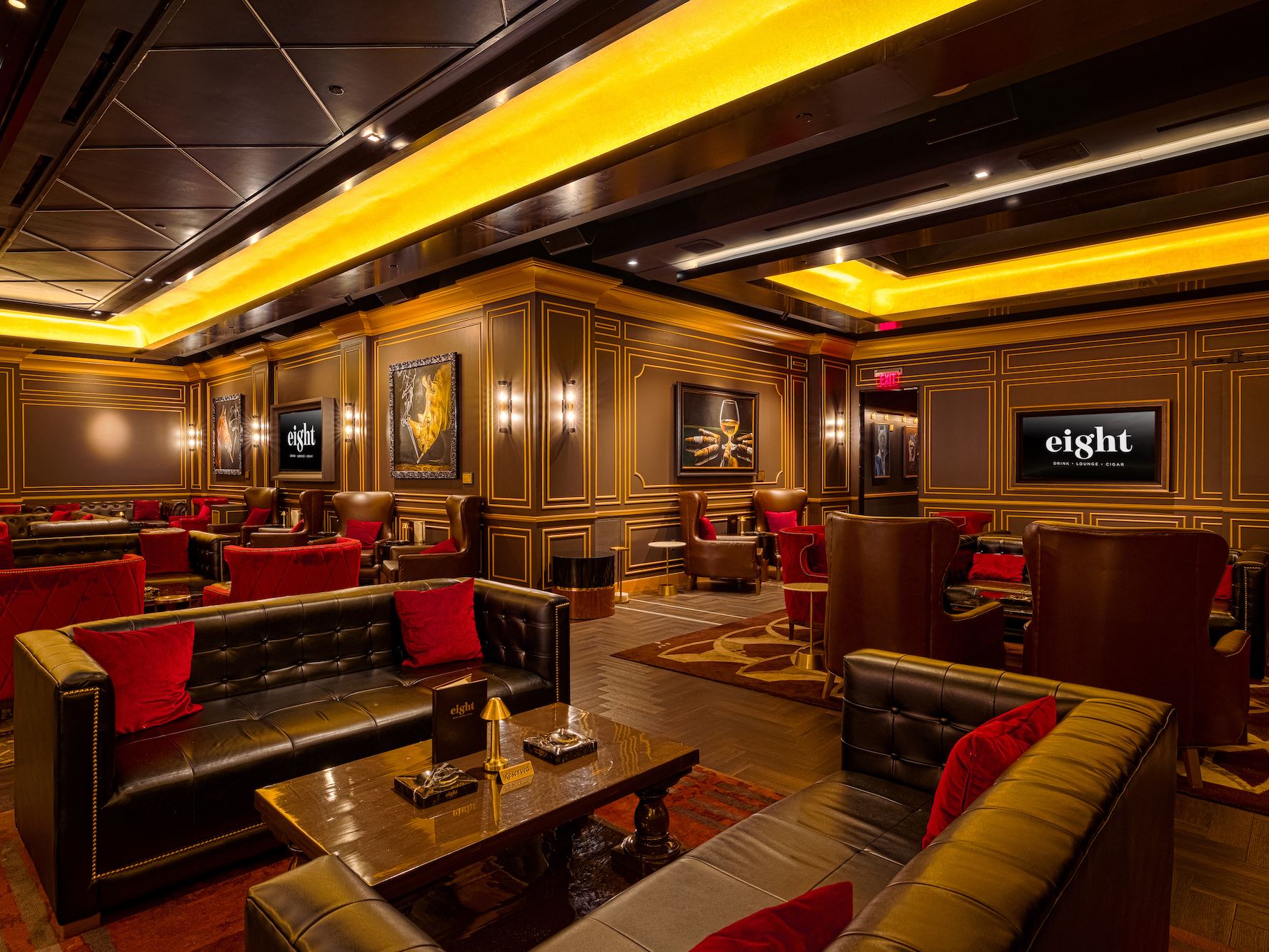 Eight Lounge