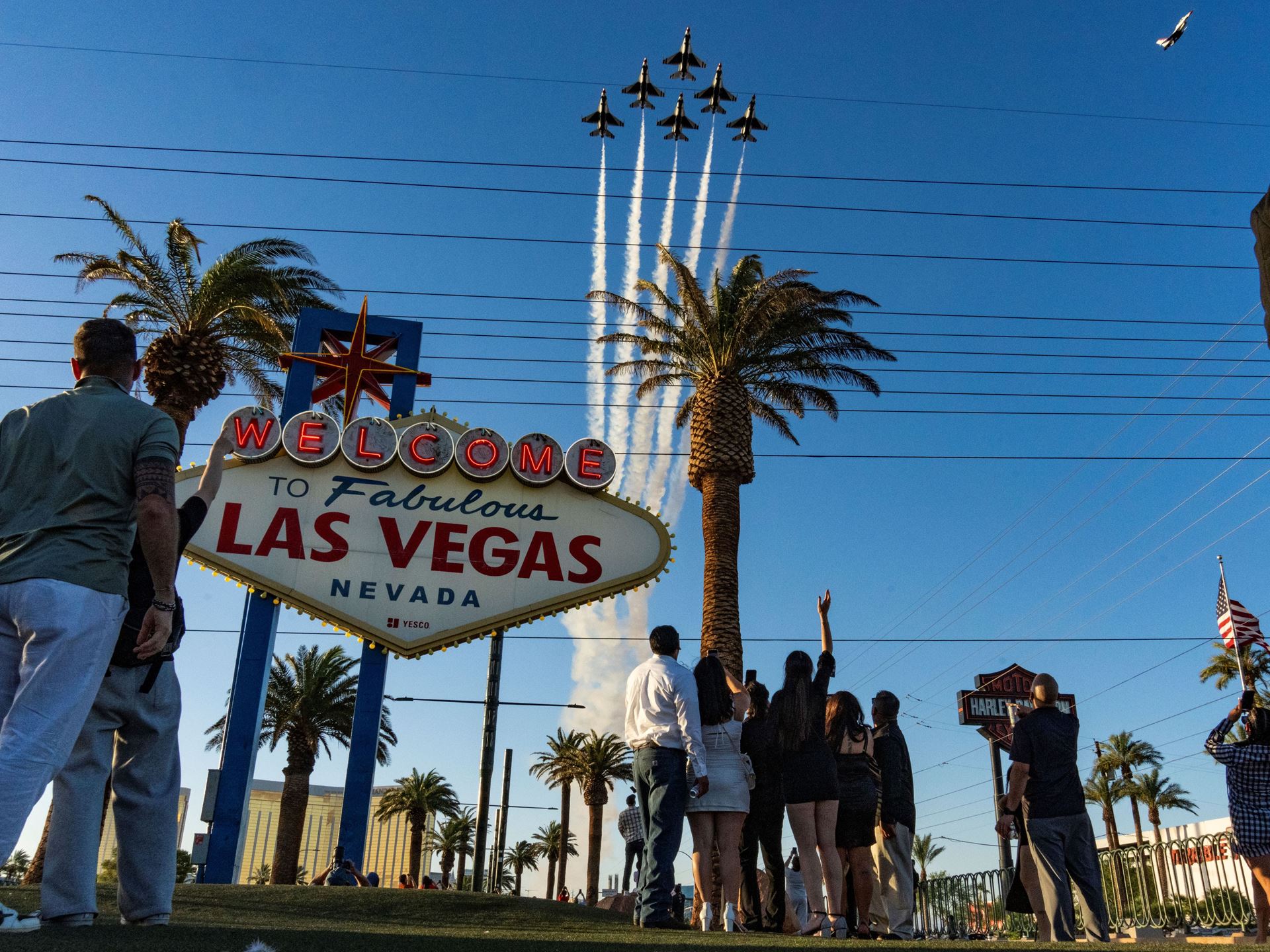 Thunderbirds Flyover LVSign
