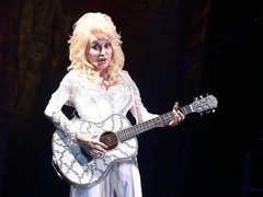 Dolly Parton Is 'Pure and Simple' in Laughlin