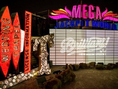 'Brilliant!' at Neon Museum Brings Las Vegas' Vintage Signs Back to Life