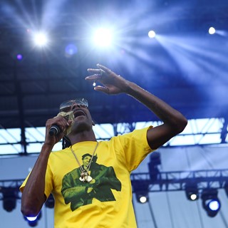 Snoop Dogg performs