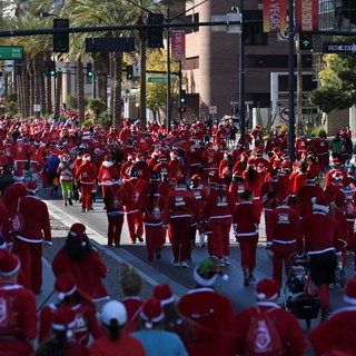 Santa Run Runners