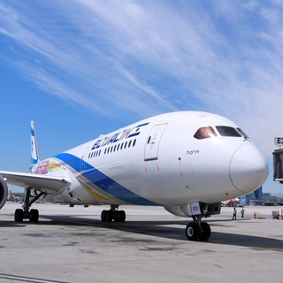 An EL AL Israel Airlines 787-9 Dreamliner