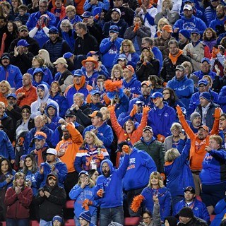Boise State Broncos fans cheer
