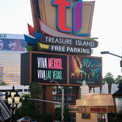 LAS VEGAS CELEBRATES MEXICAN INDEPENDENCE DAY WITH A MARQUEE TAKEOVER