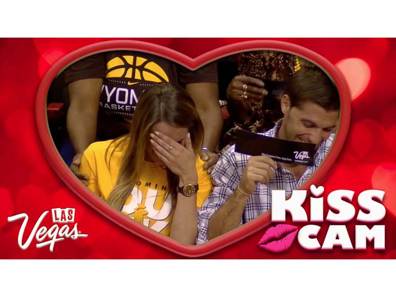 Kiss Cam Kiss Cam
