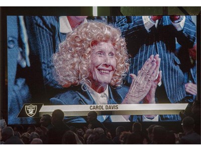 Mark Davis' treats his mom, Carol, to Las Vegas Raiders opener