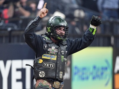 Chase Outlaw celebrates