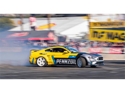 A Shelby Ford GT 350