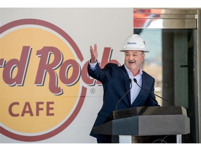 Richard “Boz” Bosworth welcomes guests