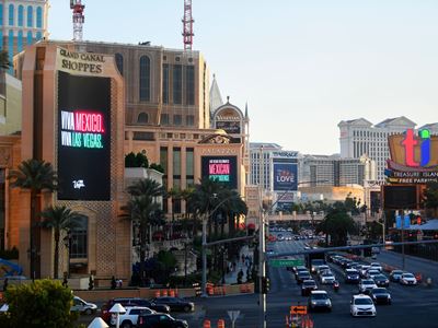 LAS VEGAS CELEBRATES MEXICAN INDEPENDENCE DAY WITH A MARQUEE TAKEOVER