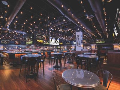 BetMGM Sportsbook and Bar