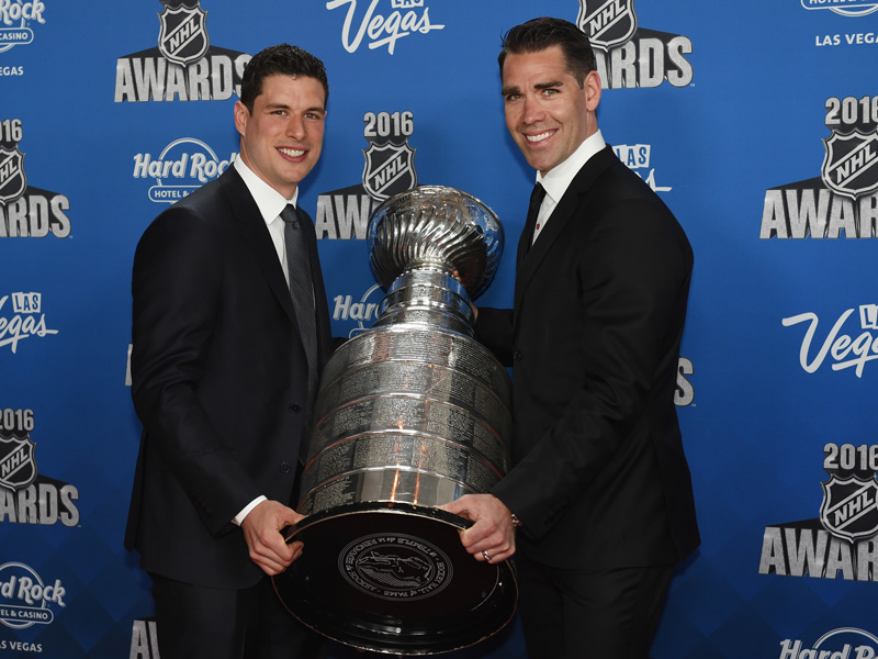 Sidney Crosby and Pascal Dupuis Sidney Crosby and Pascal Dupuis