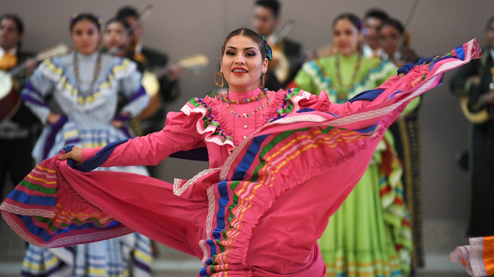 Rancho High School Mariachi Oro de Rancho and Ballet Folklorico Sol de Rancho