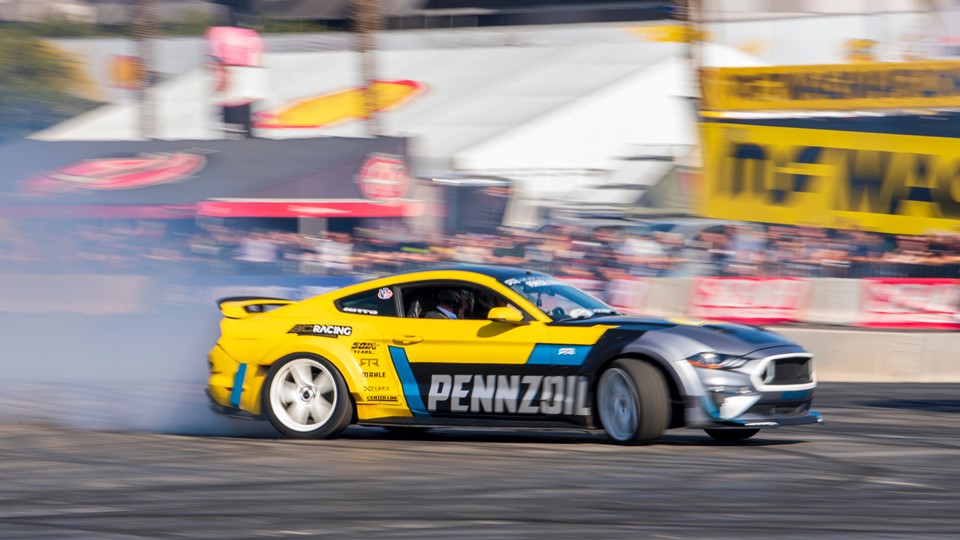 A Shelby Ford GT 350