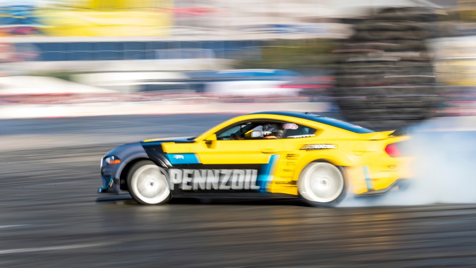 A Shelby Ford GT 350