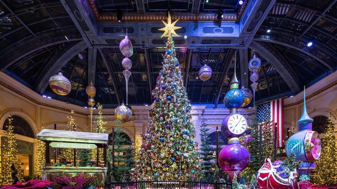 The Fabulous Las Vegas Christmas Tree Ornament 