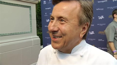 chef-daniel-boulud-of-db-brasserie-at-the-venetian-talks-about-cooking-in-las-vegas