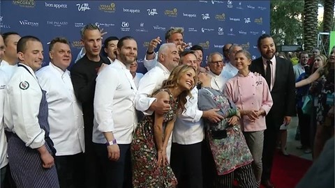 celebrity-chefs-walk-the-red-carpet-at-vegas-uncork-d-in-las-vegas