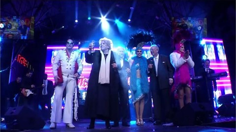 news-year-s-eve-at-the-fremont-street-experience