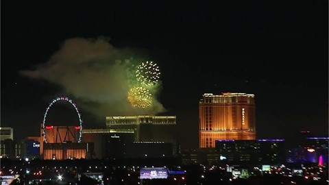 america-s-party-2018-fireworks---raw-south-view