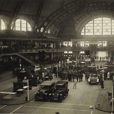 Traffic control show Frankfurt in 1926