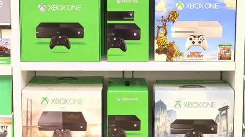 Xbox-One-Holiday-Bundles-on-Store-Shelf-B-roll