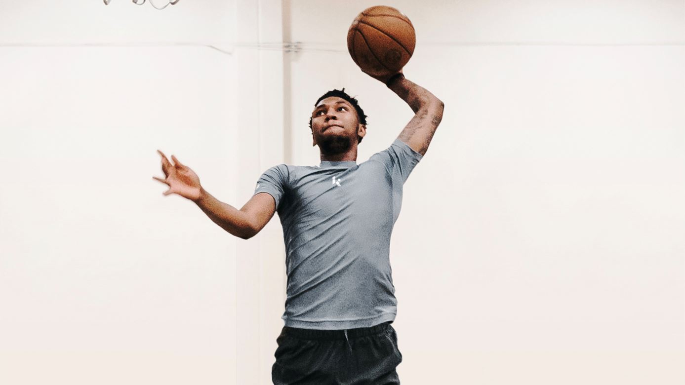 KLUTCH ATHLETICS BY NEW BALANCE WELCOMES JUSTIN EDWARDS AS FIRST BASKETBALL  ATHLETE