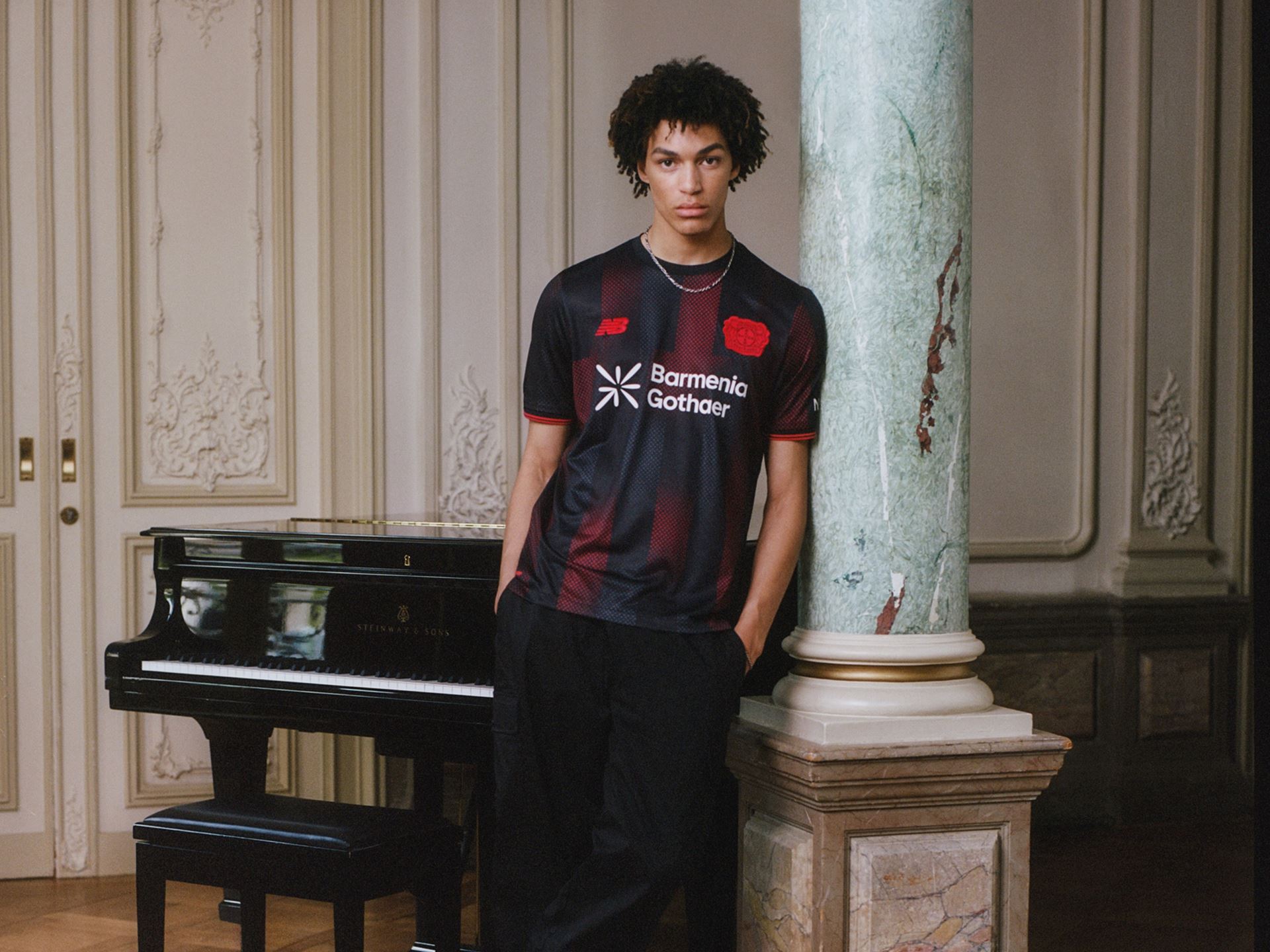 250519000048070008 r4 upper 300 