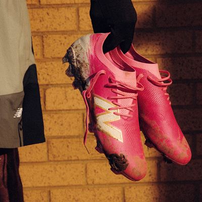 Fashion Industry News: Guess Taps Hyunjin for Spring Campaign, H&M’s Spring 2026, Towson University’s UStore, Scot Louie Curates for SHEIN, New York Liberty Official Sunglass Partner, "Pink Pigs" Racing Livery, TOMMY JEANS Spring 2026, Nike Unveils 2026 Federation Kits, Bershka’s OUT OF CORE Line & Carolina Herrera Spring 2026 Collection 17 715715