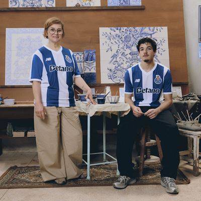 260316 dl new balance football fc porto 2627 home kit mum son 041 cr3