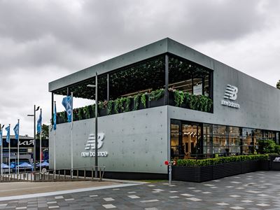NB AO Pop Up Photo