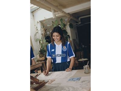 260316 dl new balance football fc porto 2627 kit home kit son joana 018 cr3
