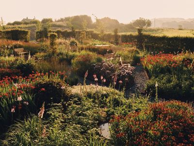 b b n b 12 garden 079 1 