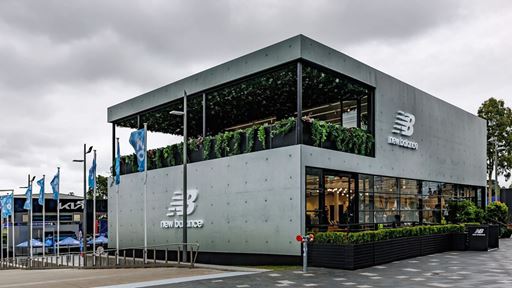 NB AO Pop Up Photo