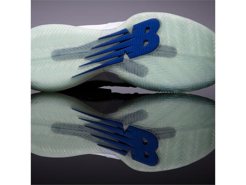 new balance omn1s black ice