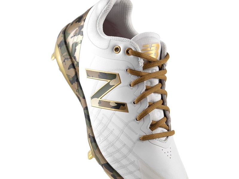 New Balance Armed Forces Day 4040v5 Cleat