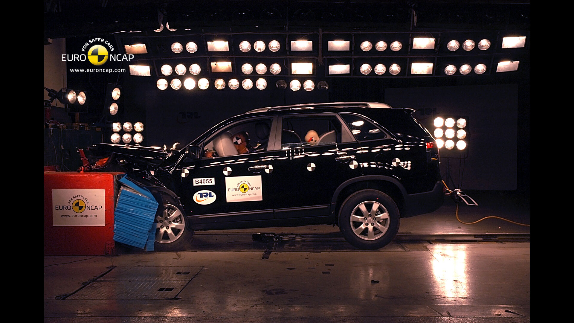 Kia Sorento - Frontal crash test 2009