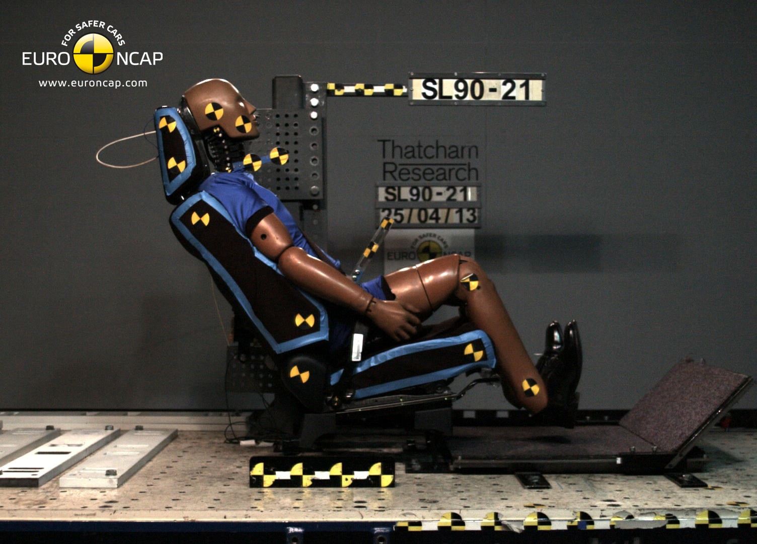 Honda CR-V - Whiplash test 2013