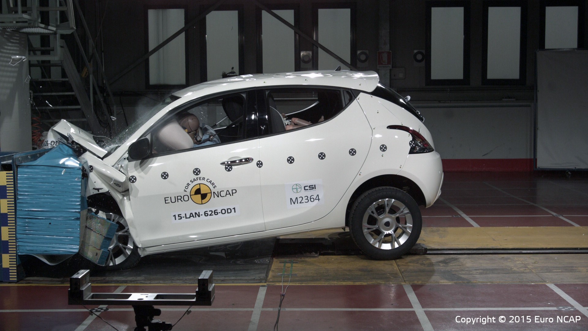 Lancia Ypsilon - Frontal Offset Impact test 2015
