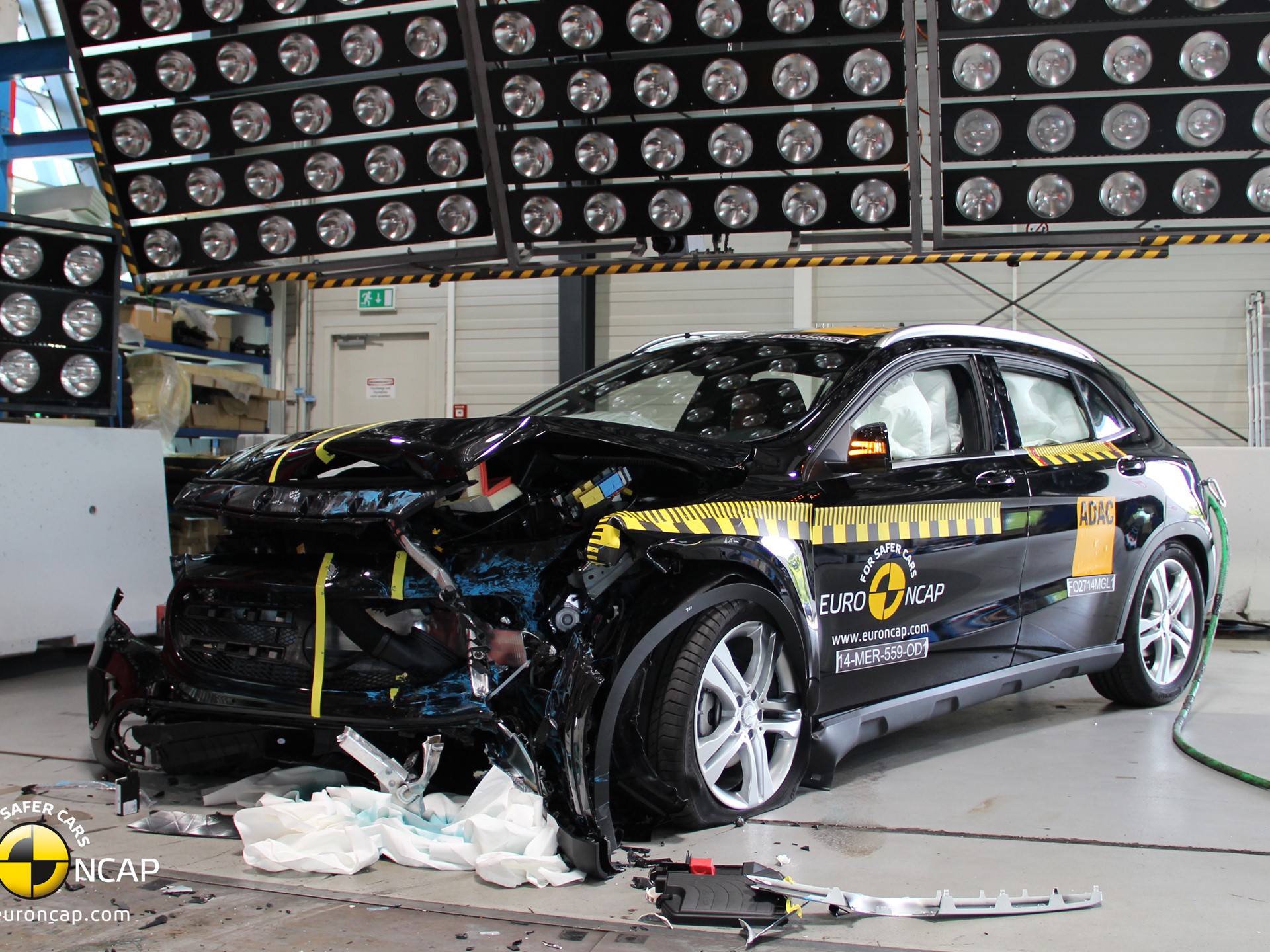 Mercedes-Benz GLA-Class - Frontal crash test 2014 - after crash