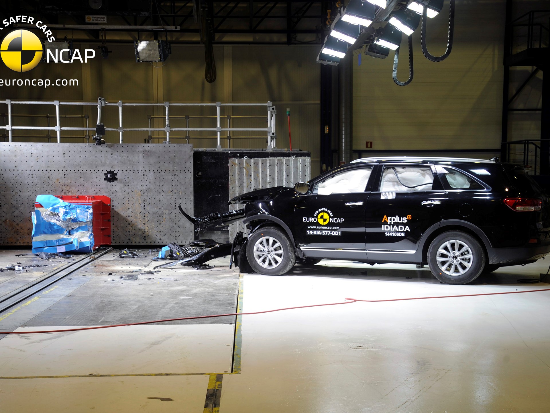 Kia Sorento - Frontal crash test 2014 - after crash