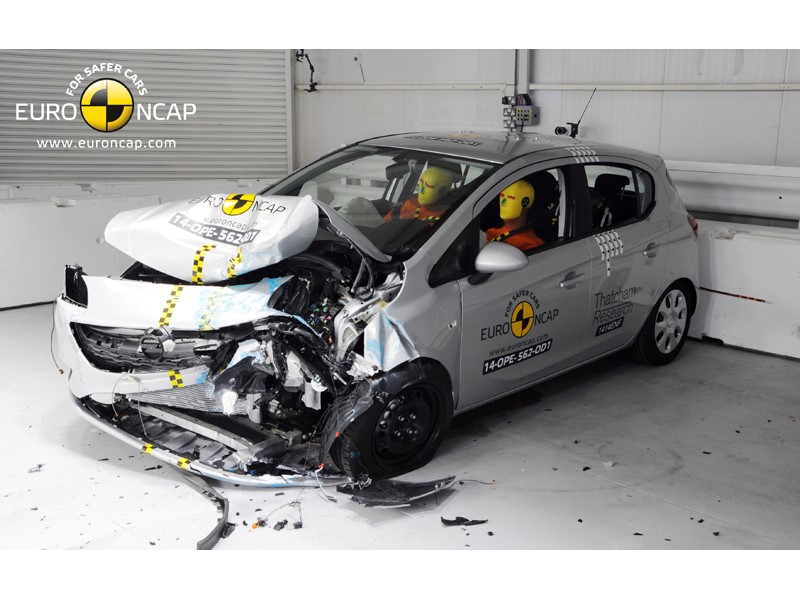 Opel/Vauxhall Corsa - Frontal crash test 2014 - after crash