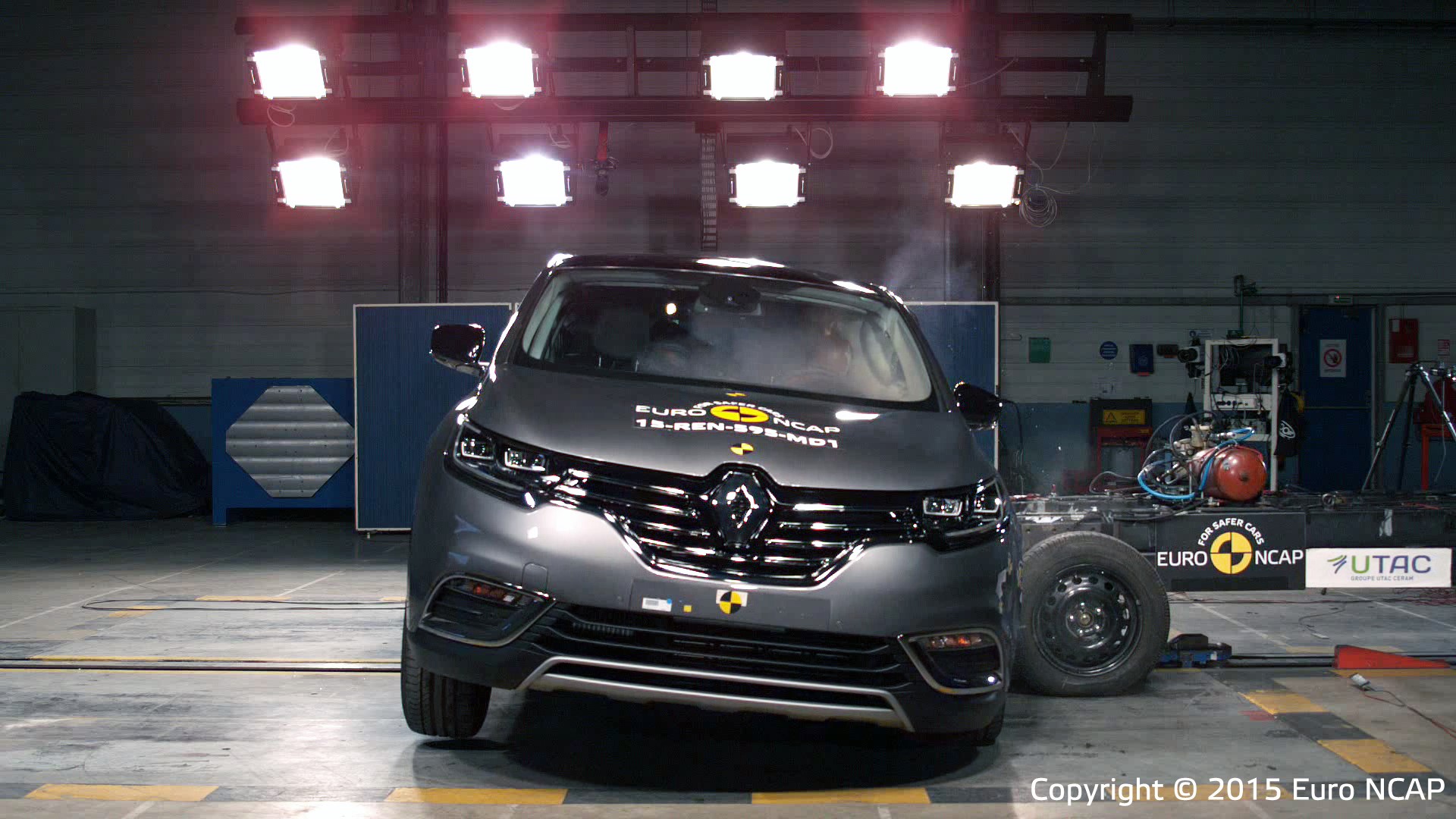 Renault Espace - Side crash test 2015