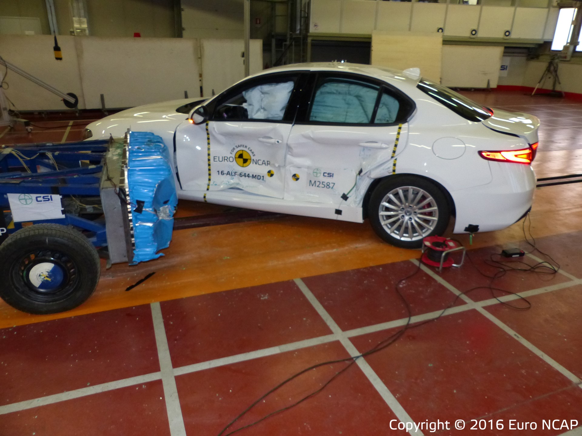 Alfa Romeo Giulia- Side crash test 2016 - after crash