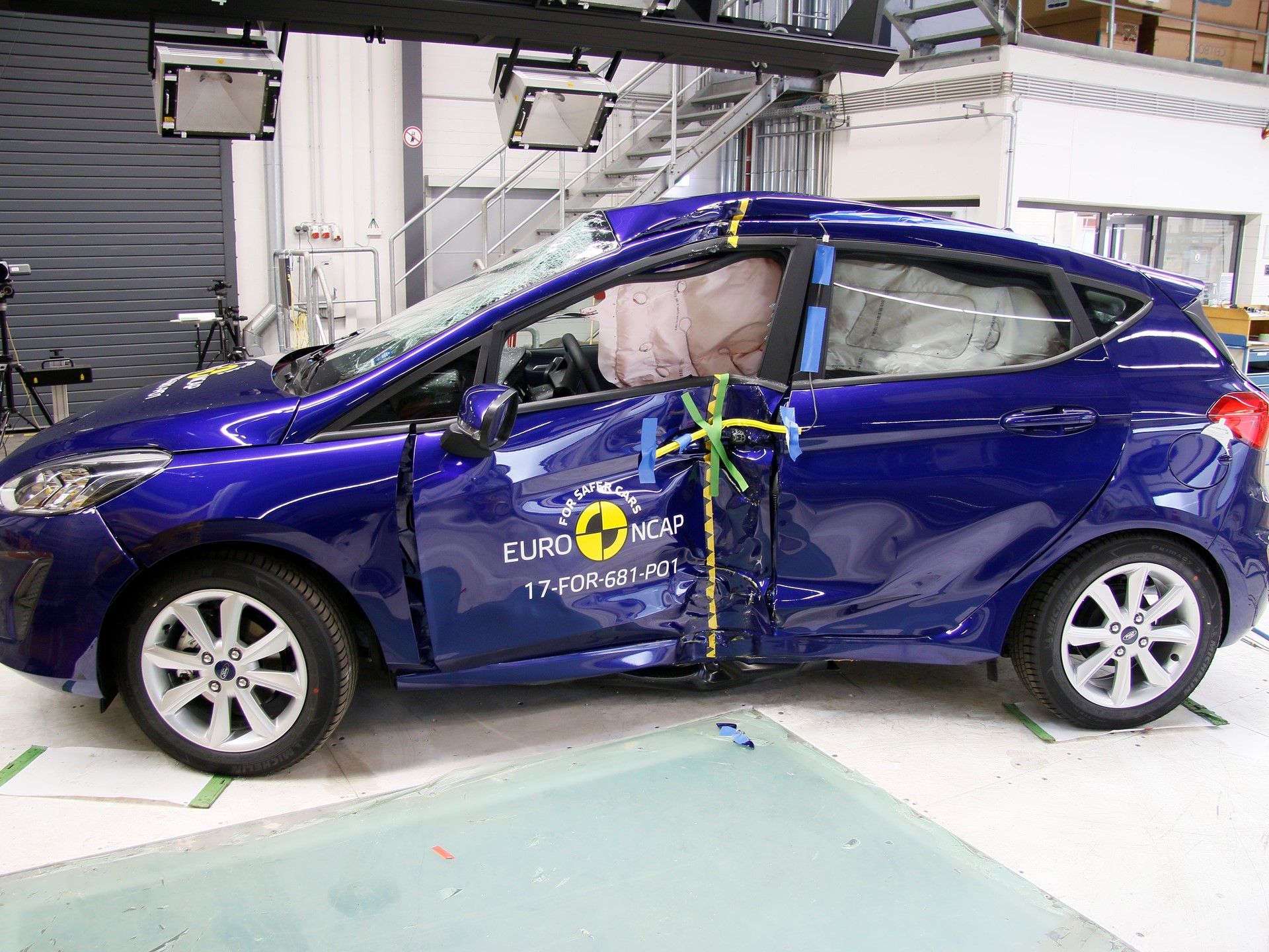 Ford Fiesta - Pole crash test 2017 - after crash