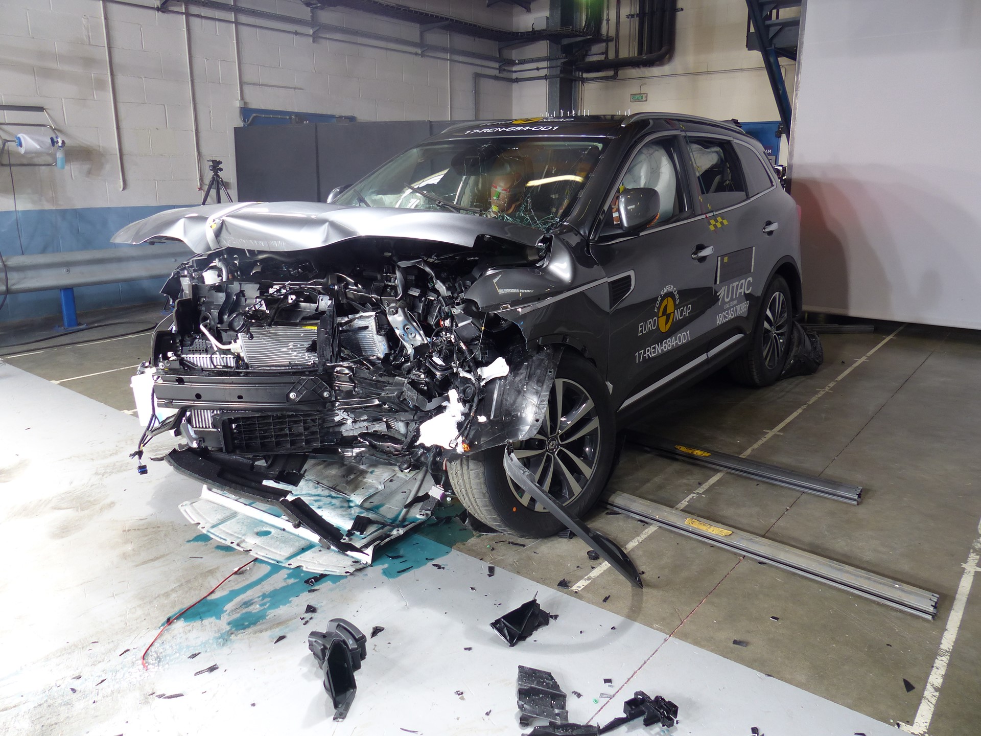 Renault Koleos- Frontal Offset Impact test 2017 - after crash